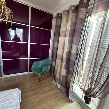 Lavighiu ゲストハウス *